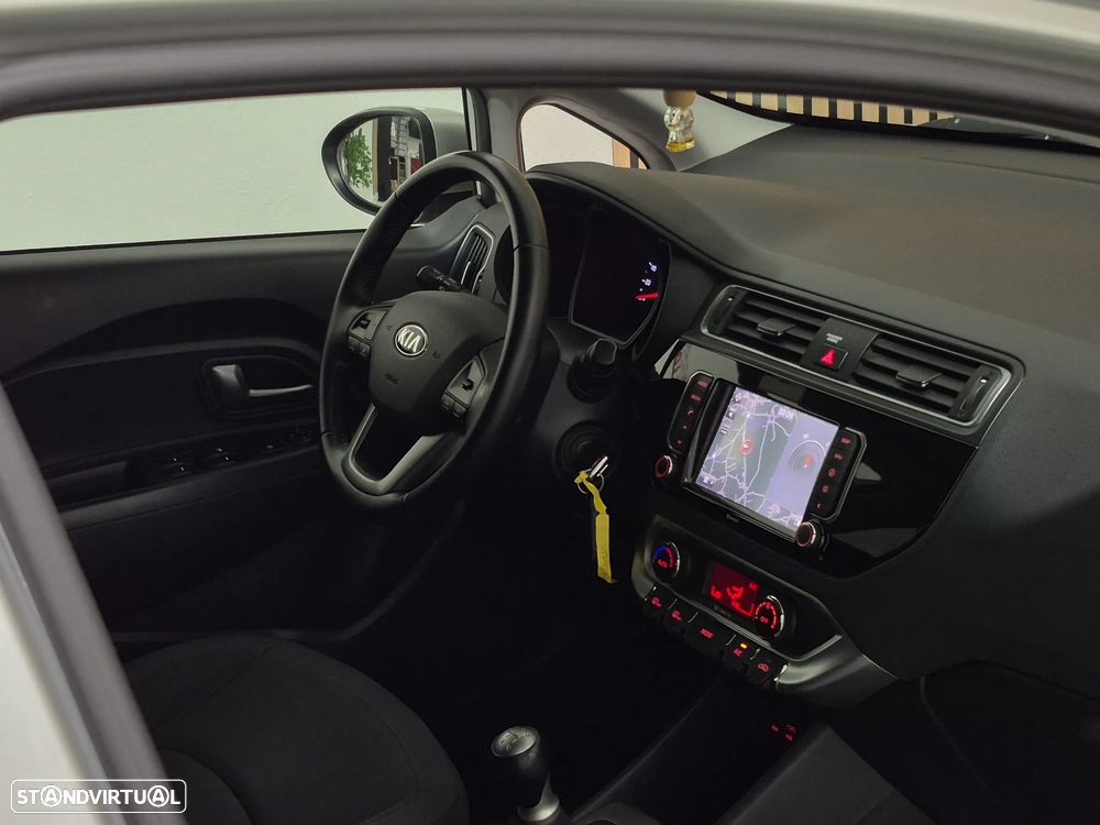 Kia Rio 1.2 CVVT In Town - 11