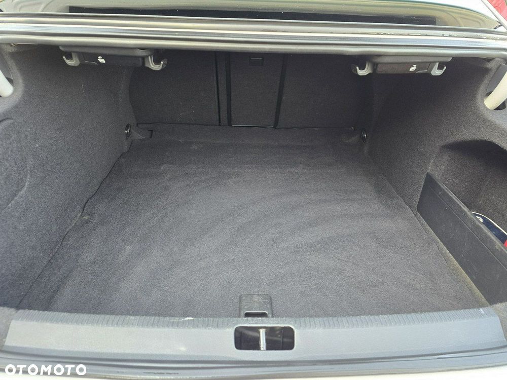 Volkswagen CC 1.8 TSI DSG - 25