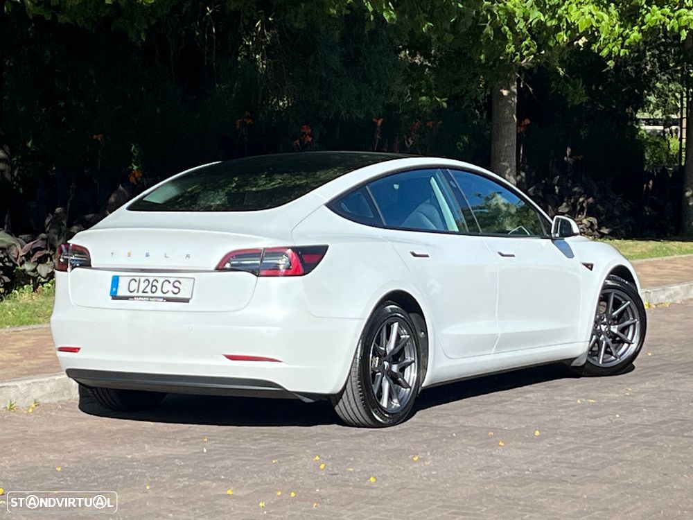 Tesla Model 3 - 2