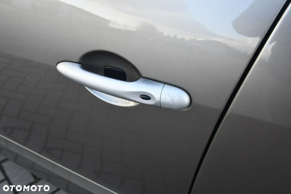 Renault Grand Scenic - 20