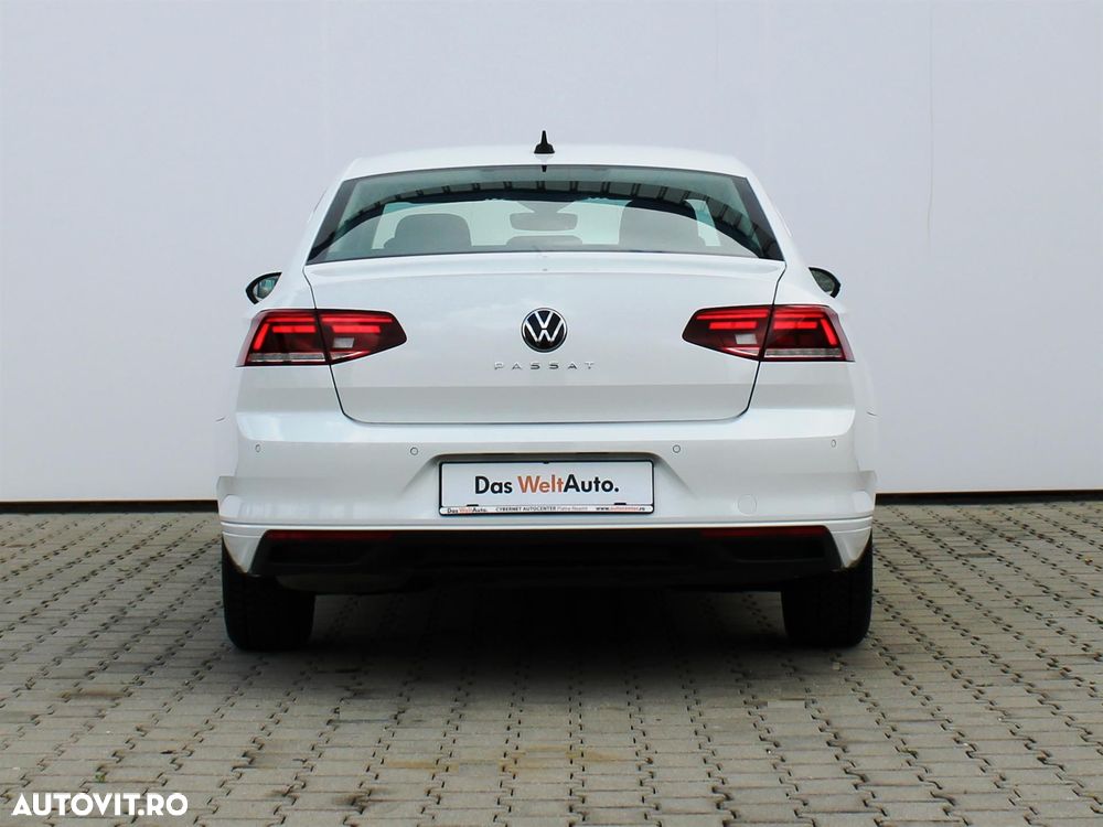 Volkswagen Passat 1.5 TSI ACT DSG Comfortline - 5