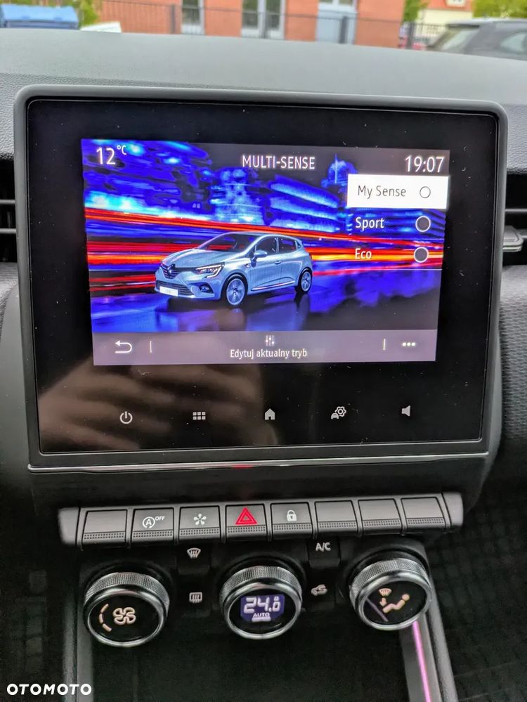 Renault Clio - 32