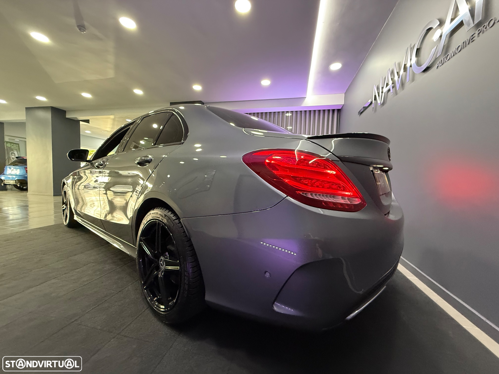 Mercedes-Benz C 180 d AMG Line - 12