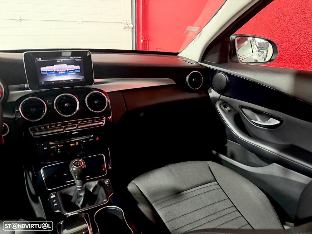 Mercedes-Benz C 200 BlueTEC Avantgarde+ - 32