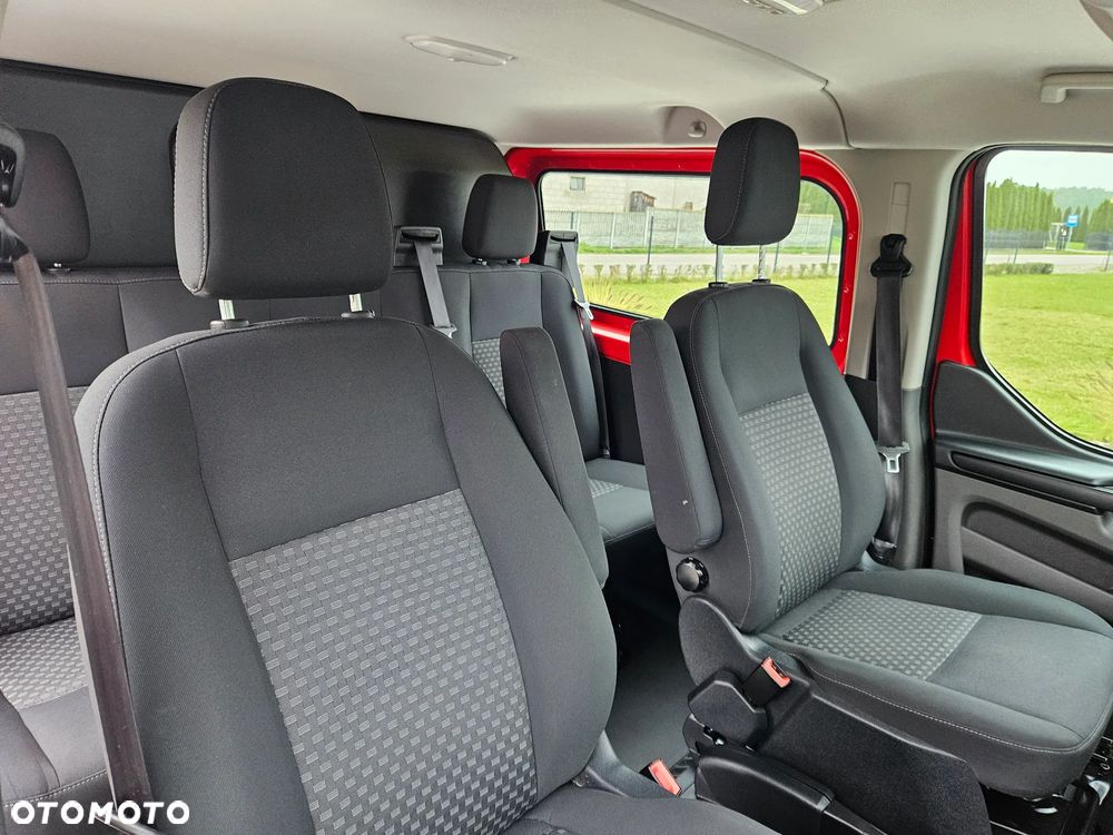 Ford Transit Custom 300 L2H1 Limited (bryg.) - 14