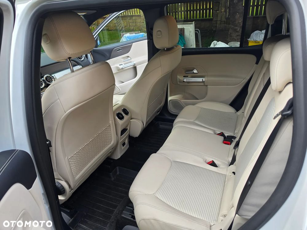 Mercedes-Benz GLB 200 Progressive 7G-DCT - 20