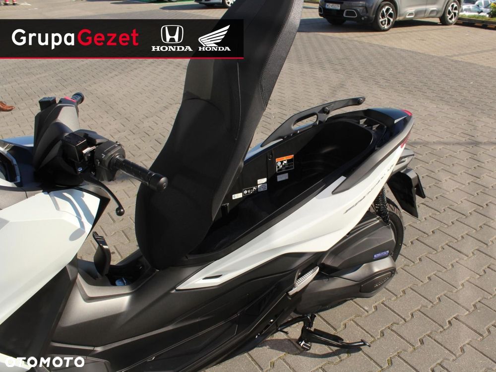 Honda NSS - 14