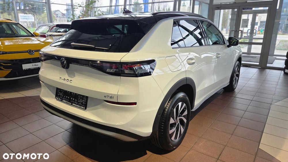 Volkswagen T-Roc 1.5 eTSI Life DSG - 5