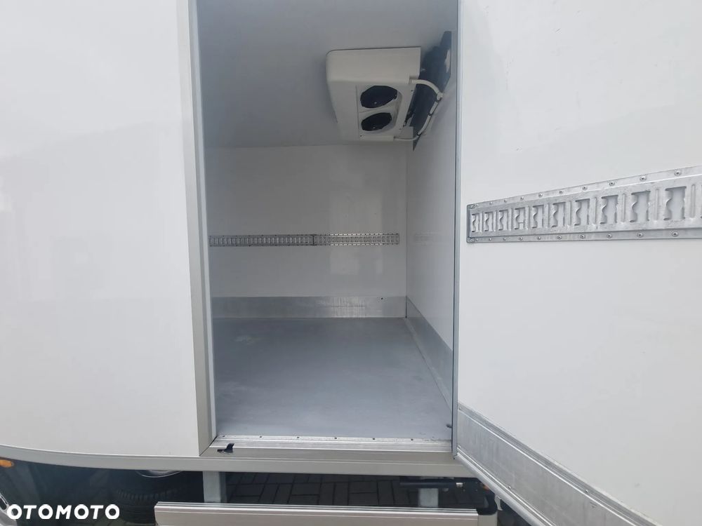 Iveco Daily 35c16  3.0  Chłodnia +Winda 8e-pall - 28