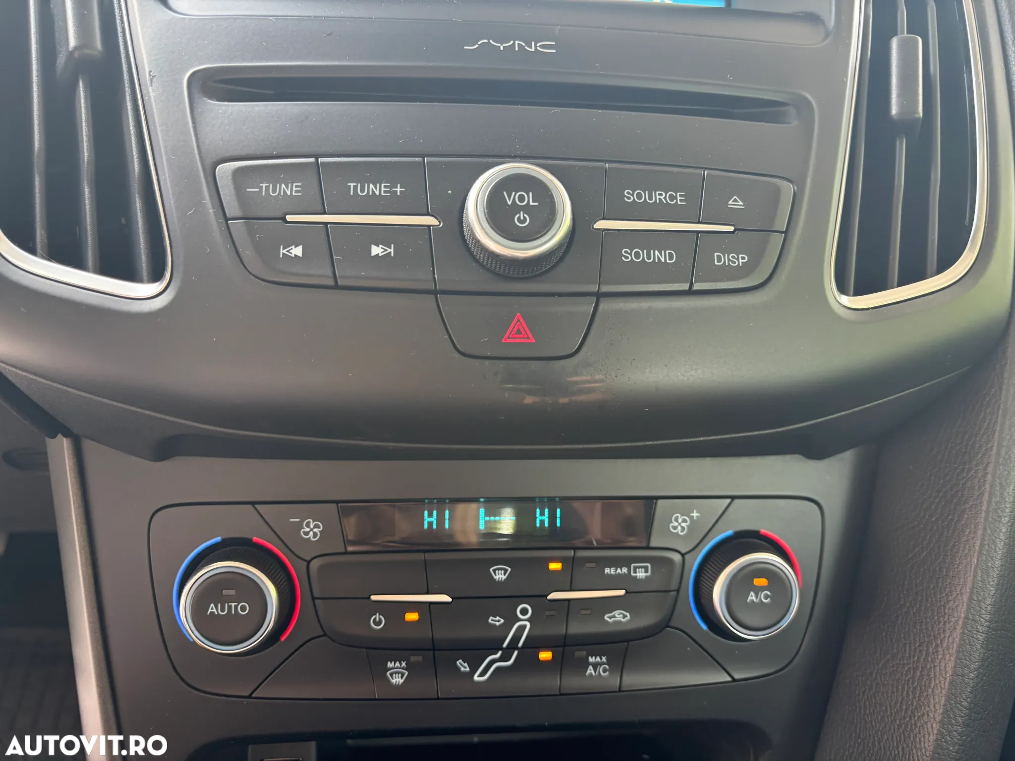 Ford Focus 1.5 EcoBlue Connected - 19