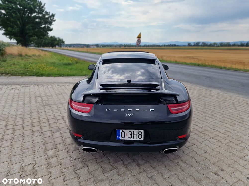 Porsche 911 Carrera Black Edition PDK - 12