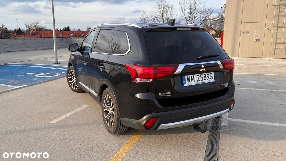 Mitsubishi Outlander 2.0 Intense + 4WD CVT - 5