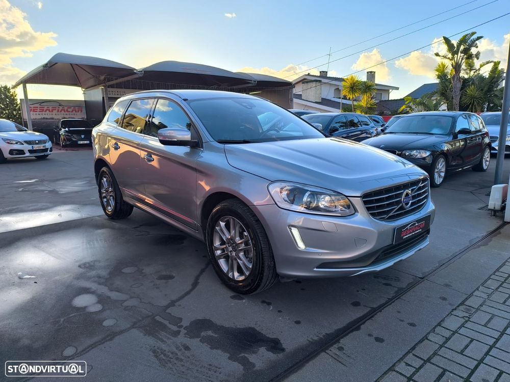 Volvo XC 60 D4 Geartronic Summum - 4