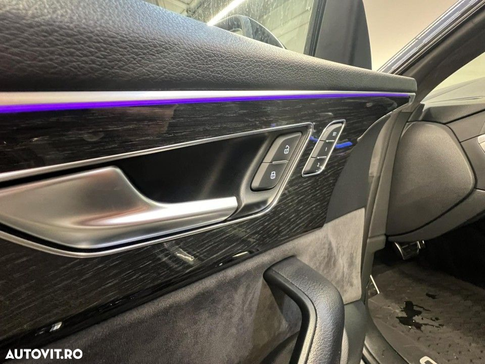 Audi Q8 - 21
