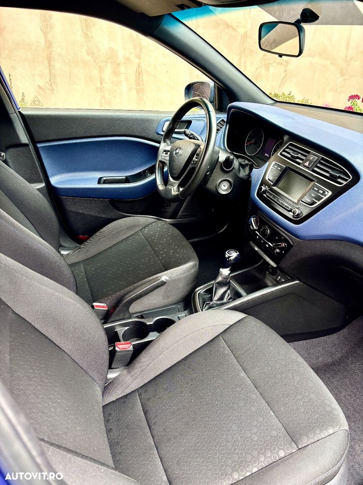 Hyundai i20 1.25 84CP M/T Comfort - 12