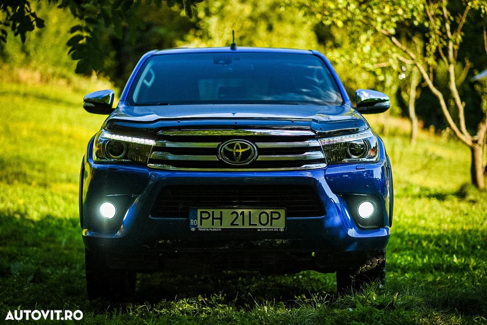 Toyota Hilux - 1