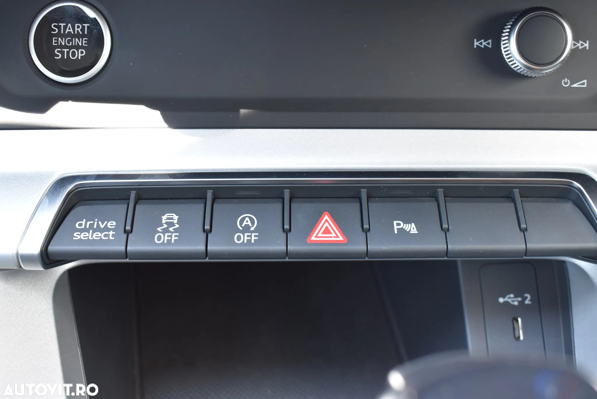 Audi Q3 1.5 35 TFSI S tronic Basic - 23