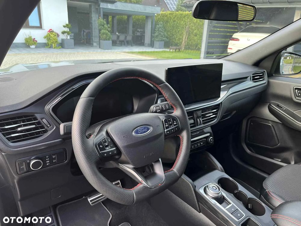 Ford Kuga 1.5 EcoBoost FWD ST-Line X - 15