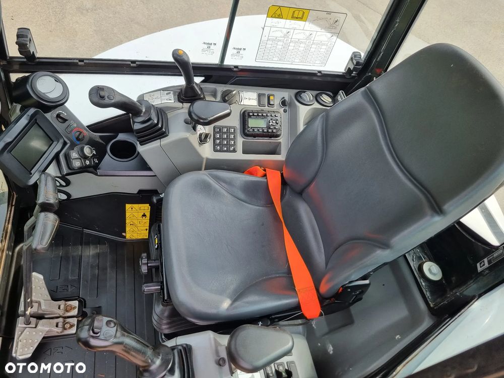 Bobcat E50Z Koparka 5 ton Jak Nowa 2022rok z norwegii 1300mtg Klimatyzacja. uwaga (mały defekt) błąd komunikacji. Silnik perfekt okazyjna cena - 23