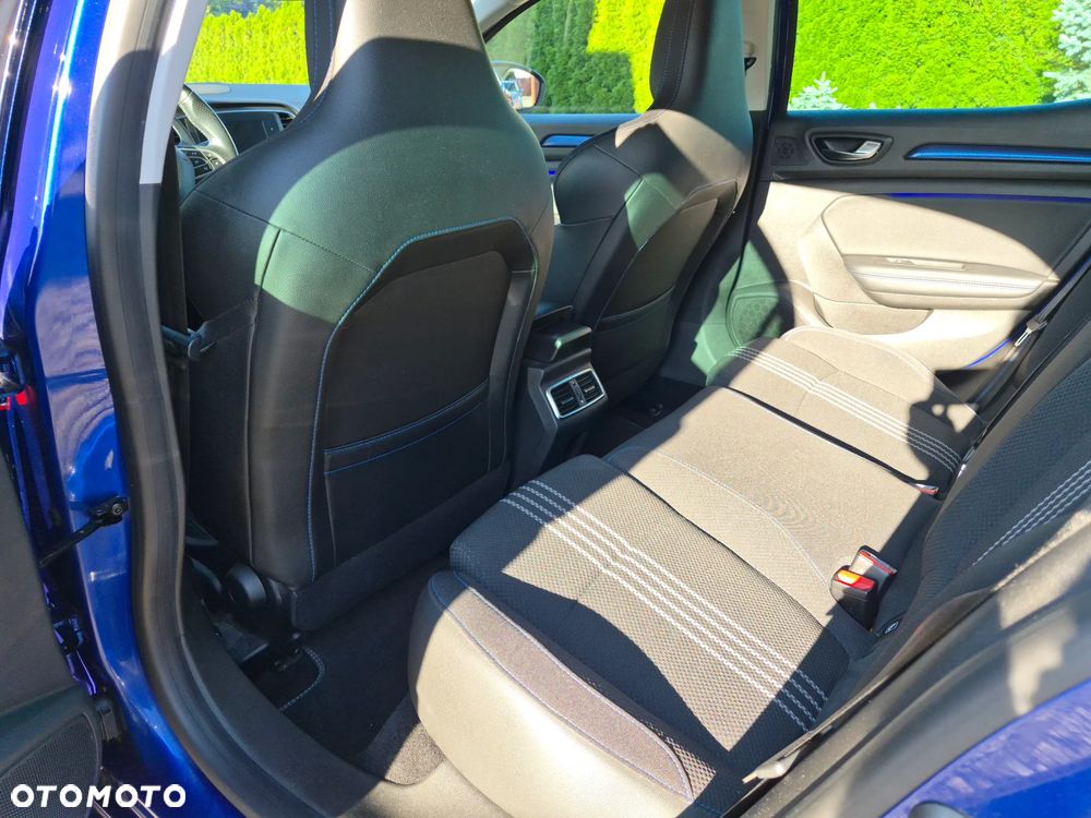 Renault Megane 1.6 TCe GT EDC - 12