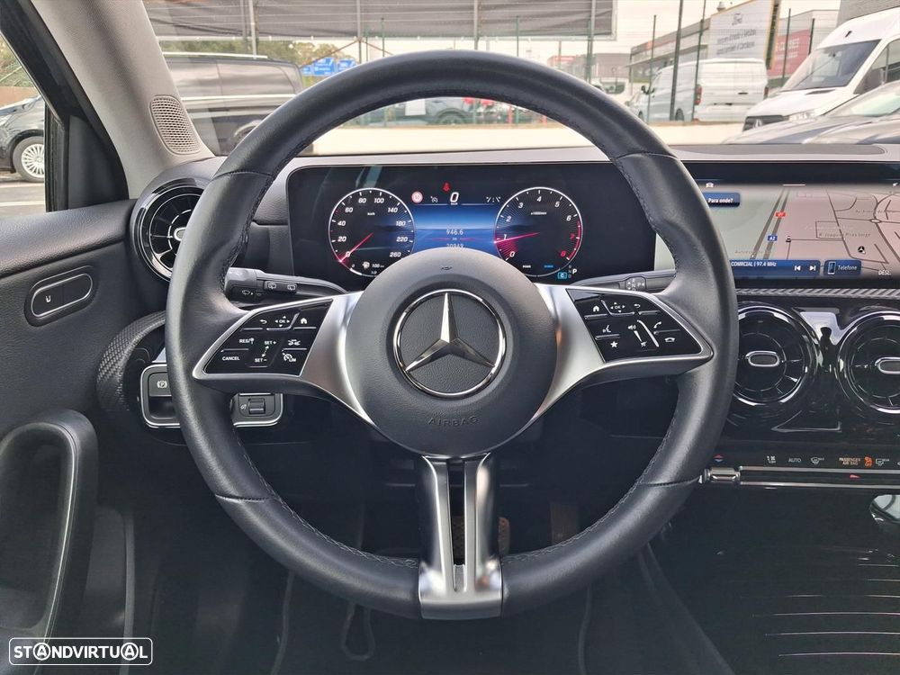 Mercedes-Benz A 200 Standard - 21