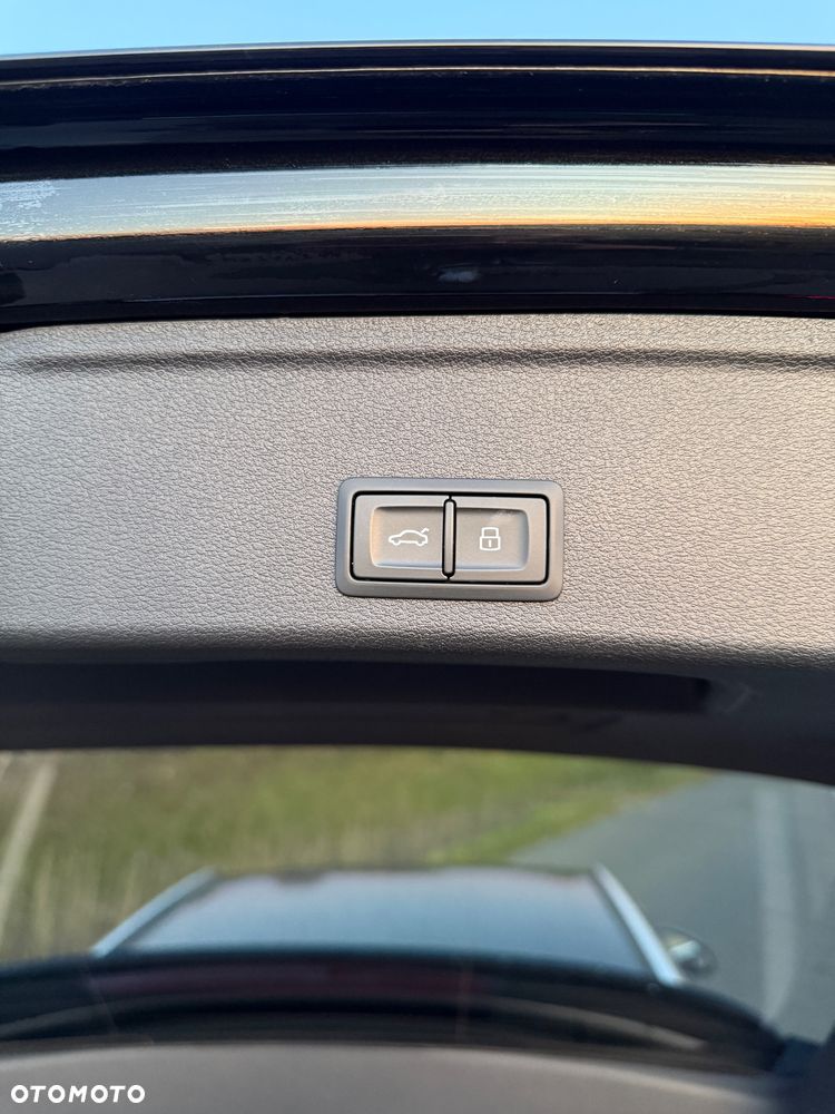 Audi A4 Avant 2.0 TDI Sport S tronic - 16