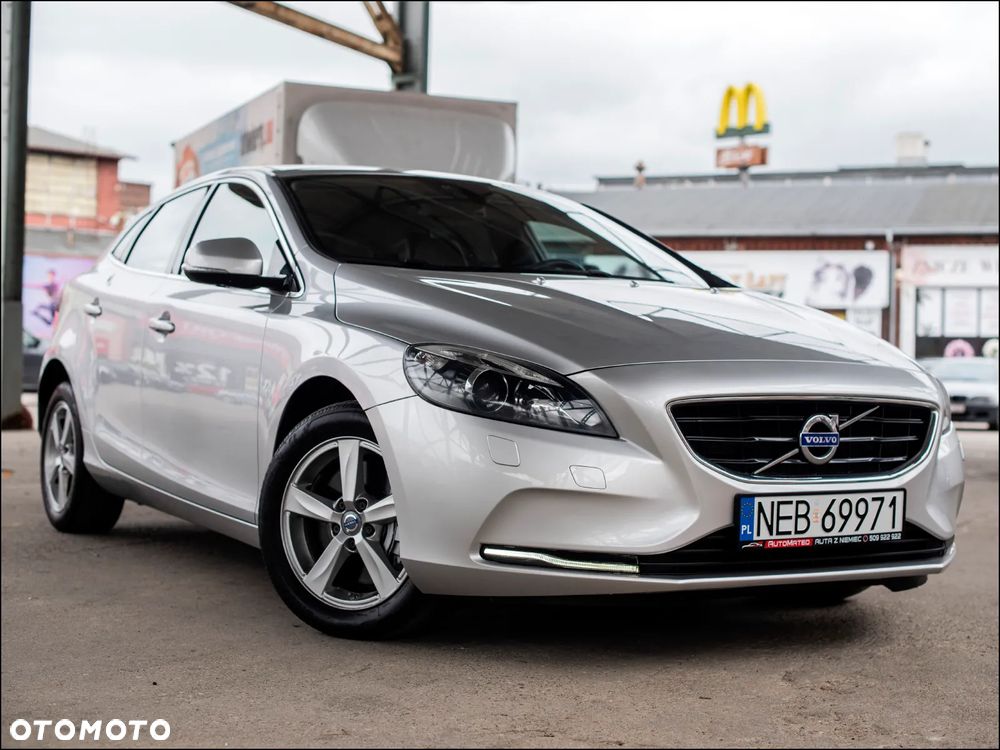 Volvo V40 - 2