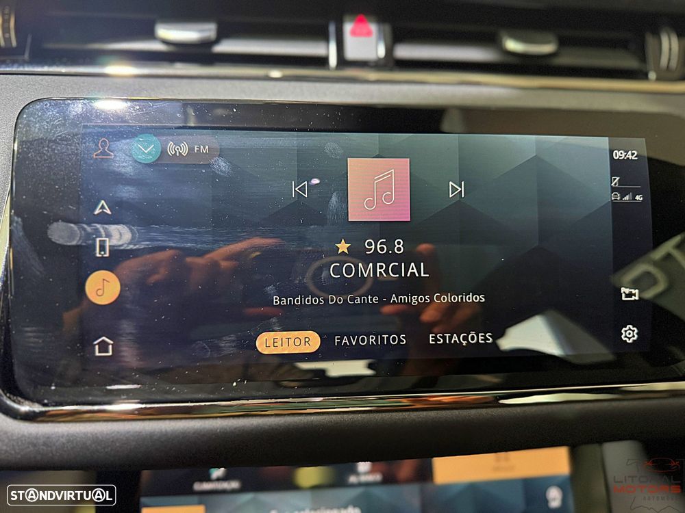 Land Rover Range Rover Evoque P300e R-Dynamic - 32