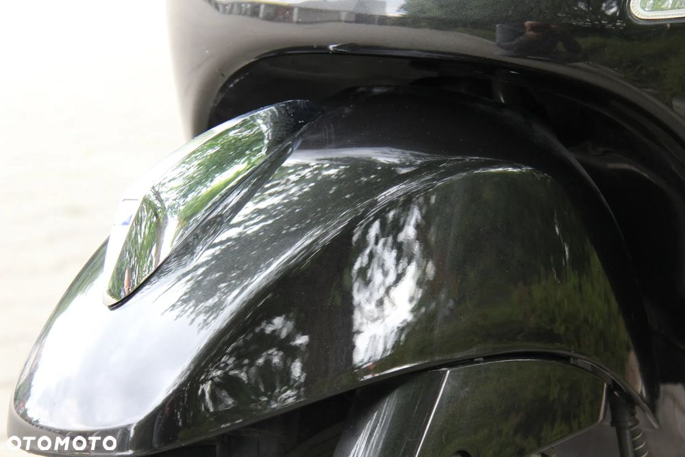Piaggio Vespa - 29