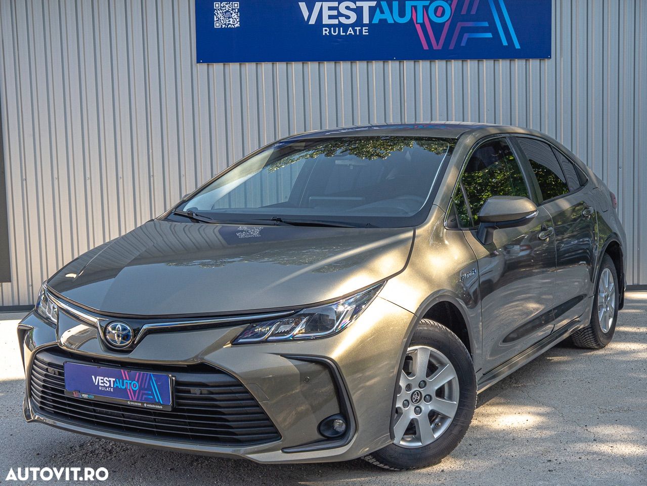 Toyota Corolla Sedan 1.8 HEV Business - 1