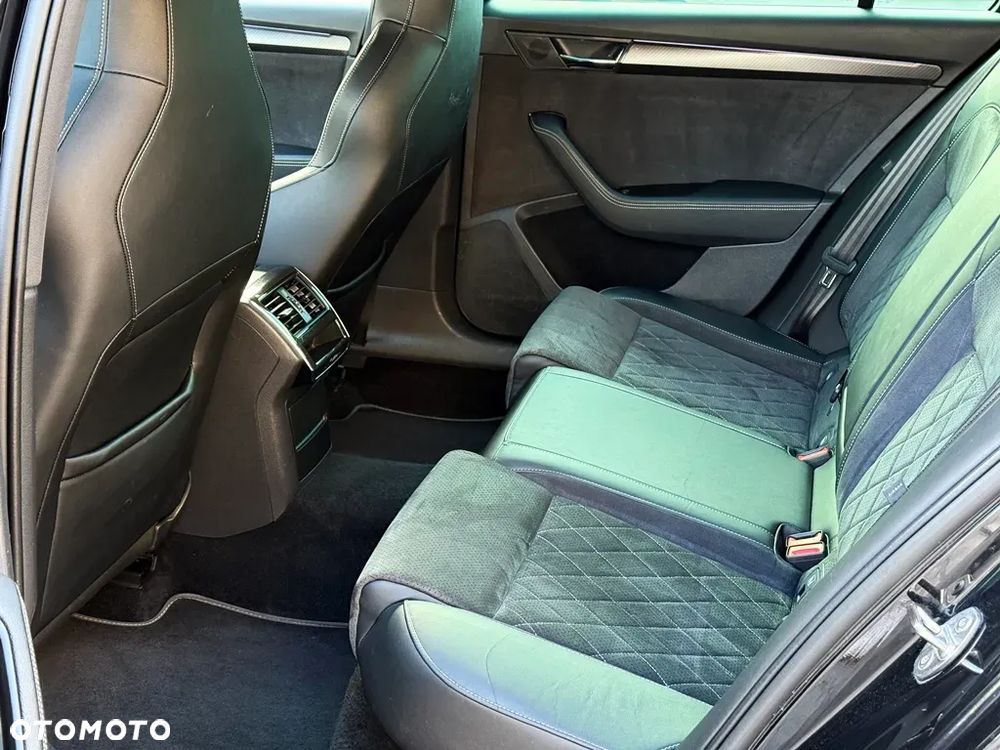 Skoda Superb 1.5 TSI DSG Sportline - 34