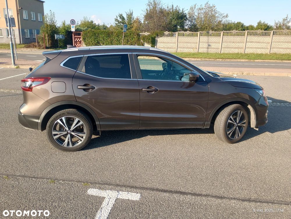 Nissan Qashqai 1.3 DIG-T N-CONNECTA - 4