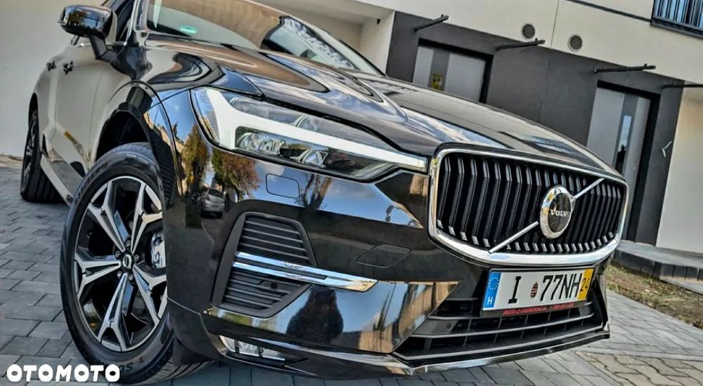 Volvo XC 60 B4 D AWD Geartronic Momentum Pro - 21