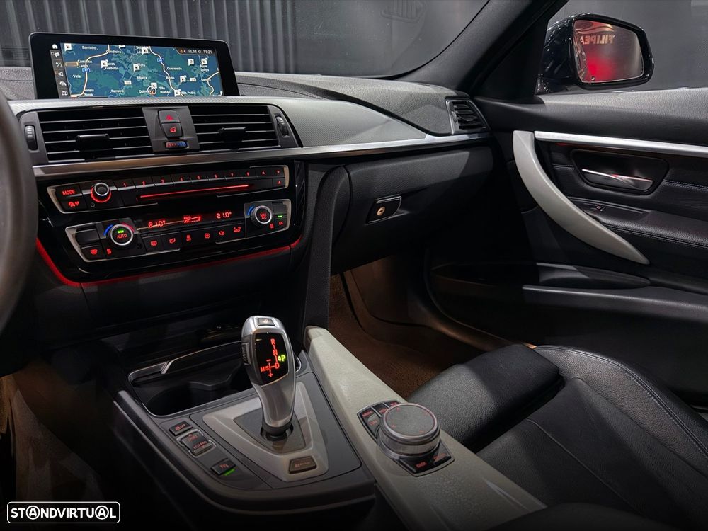 BMW 330 e iPerformance Pack M - 20