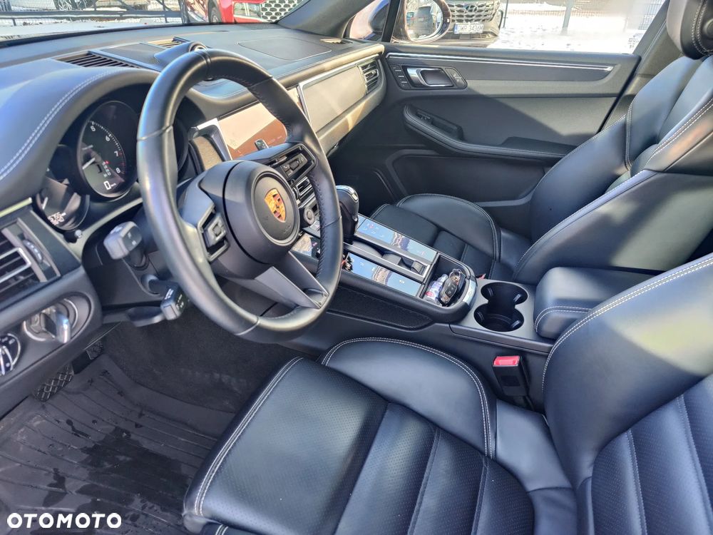 Porsche Macan Standard - 16