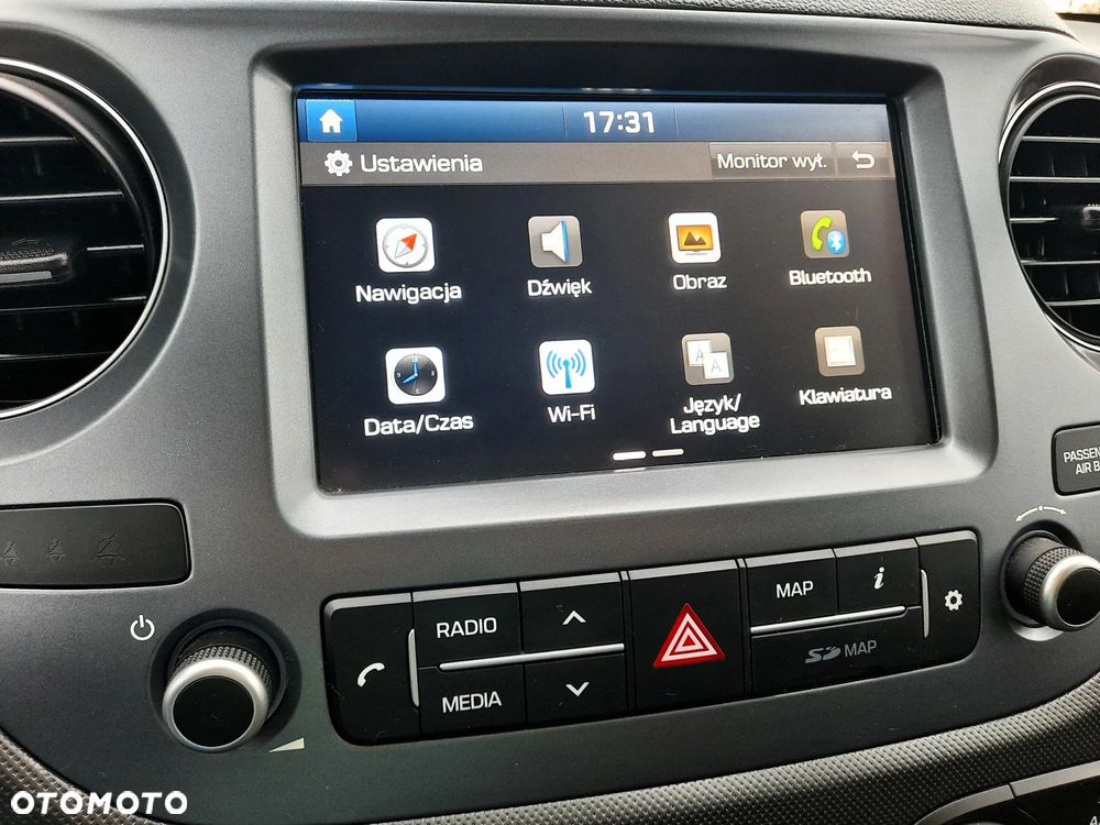 Hyundai i10 1.0 BlueDrive Comfort - 22