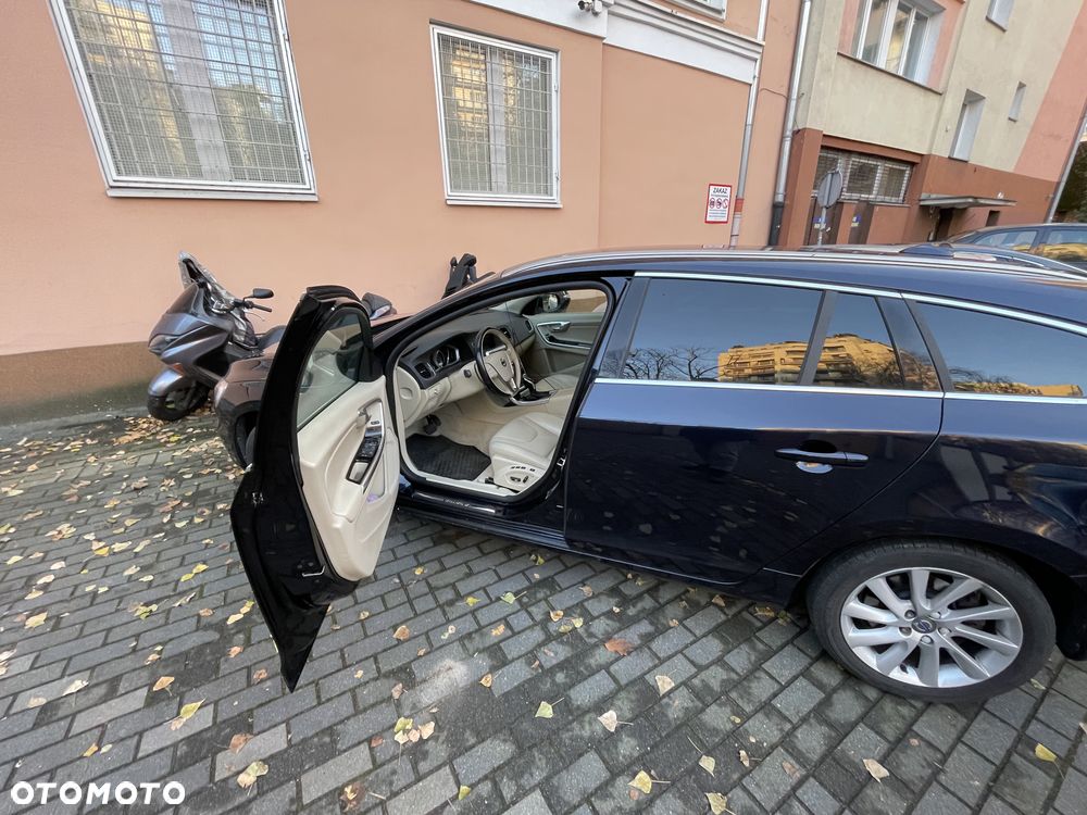 Volvo V60 D3 Drive-E Summum - 2