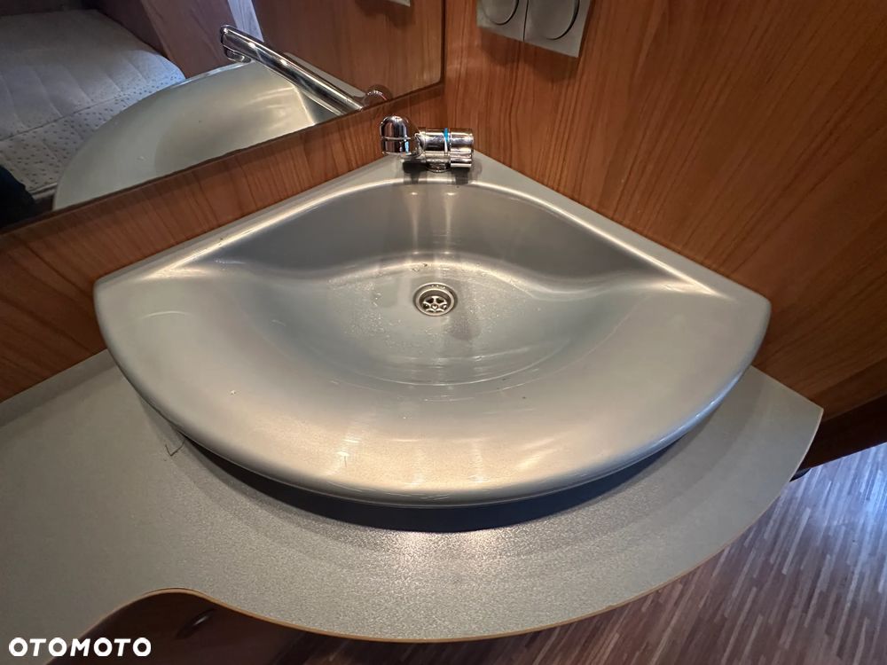 Burstner 460 TS BELCANTO z przedsionkiem Isabella i napędem !!! - 35