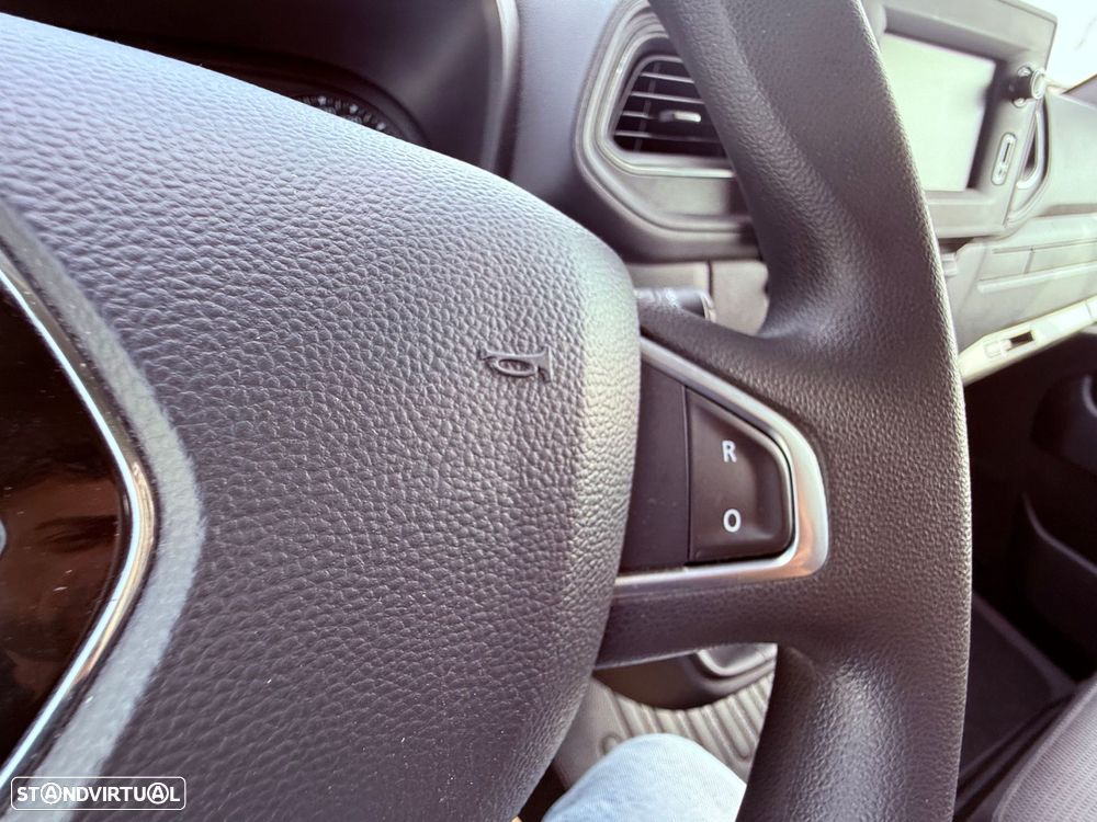 Renault Master 2.3 dCi L3 3.5T CD - 18