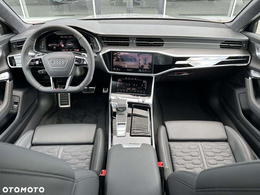 Audi RS6 Avant - 16