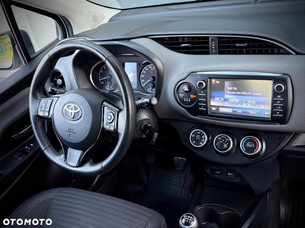 Toyota Yaris 1.5 Premium - 7