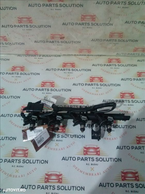 injectoare   4 buc   dacia logan 1.2 b an fabr. 2011 - 1