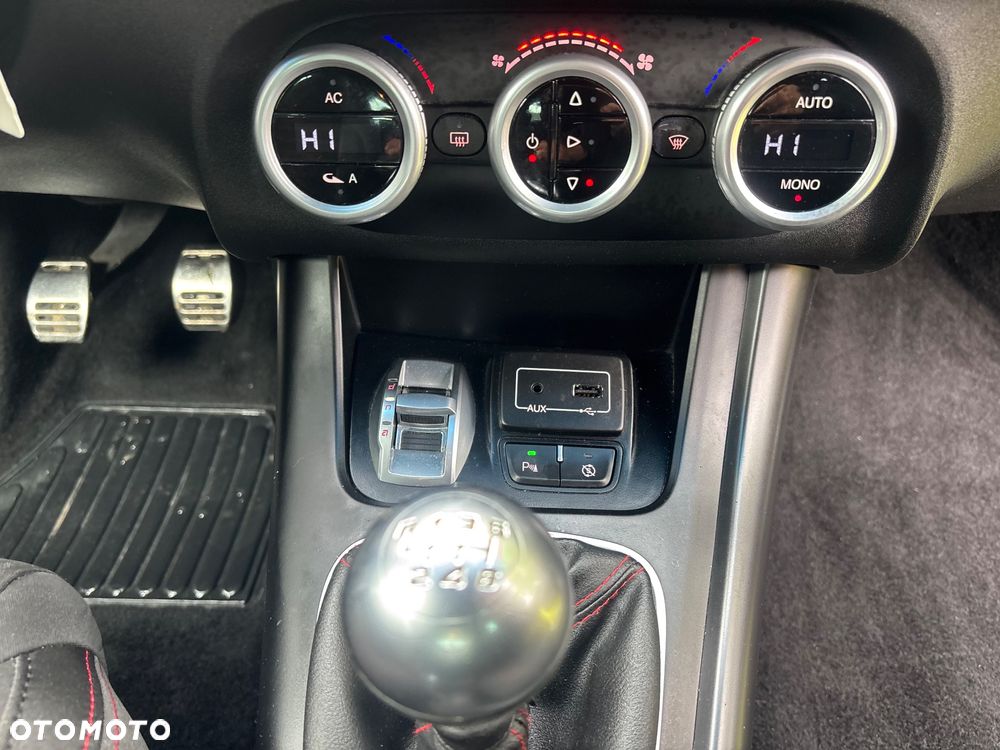 Alfa Romeo Giulietta 2.0 JTDM 16V Sprint - 24