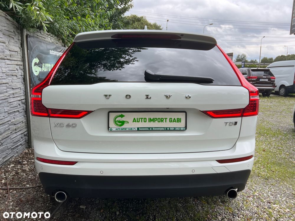 Volvo XC 60 T5 AWD Geartronic Momentum - 10