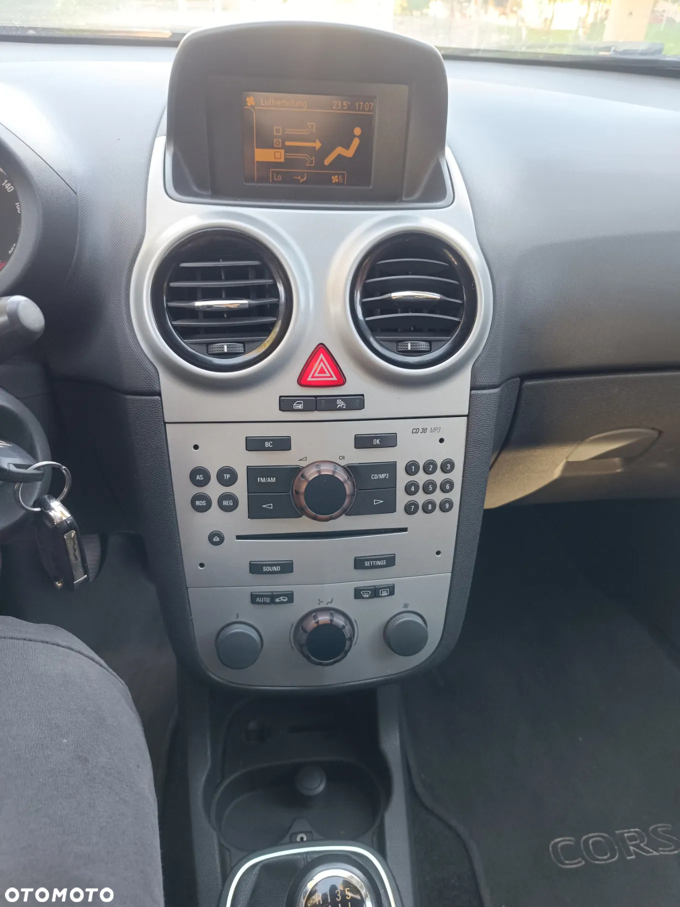 Opel Corsa - 11