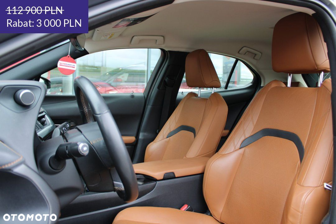 Lexus UX - 17