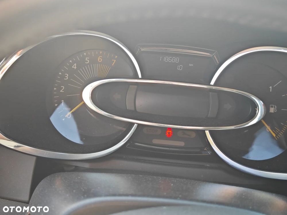 Renault Clio 1.2 16V Zen - 15