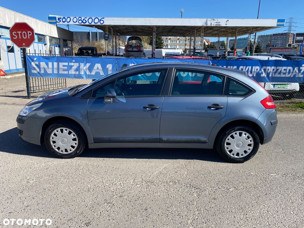 Citroën C4 1.6 16V Confort - 21