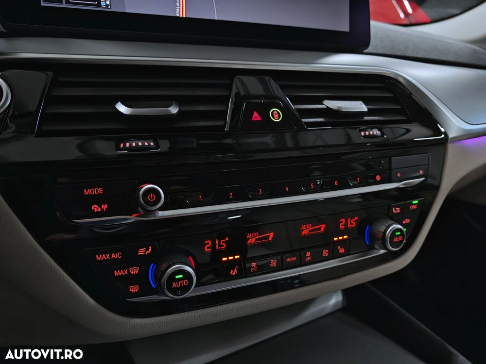 BMW Seria 5 530e Aut. - 27