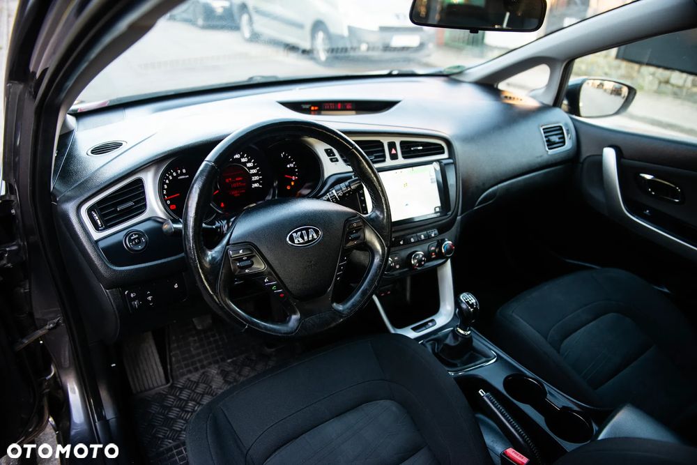 Kia Ceed - 19